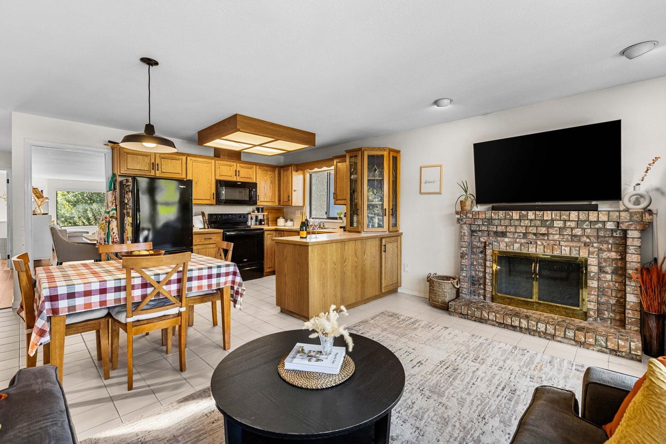 7127 Halifax Street - Sperling-Duthie Single Family Residence for Sale, 5 Bedrooms (R3165675)# - 17 7127 Halifax Street - Sperling-Duthie Single Family Residence for Sale, 5 Bedrooms (R3165675)# - 17
