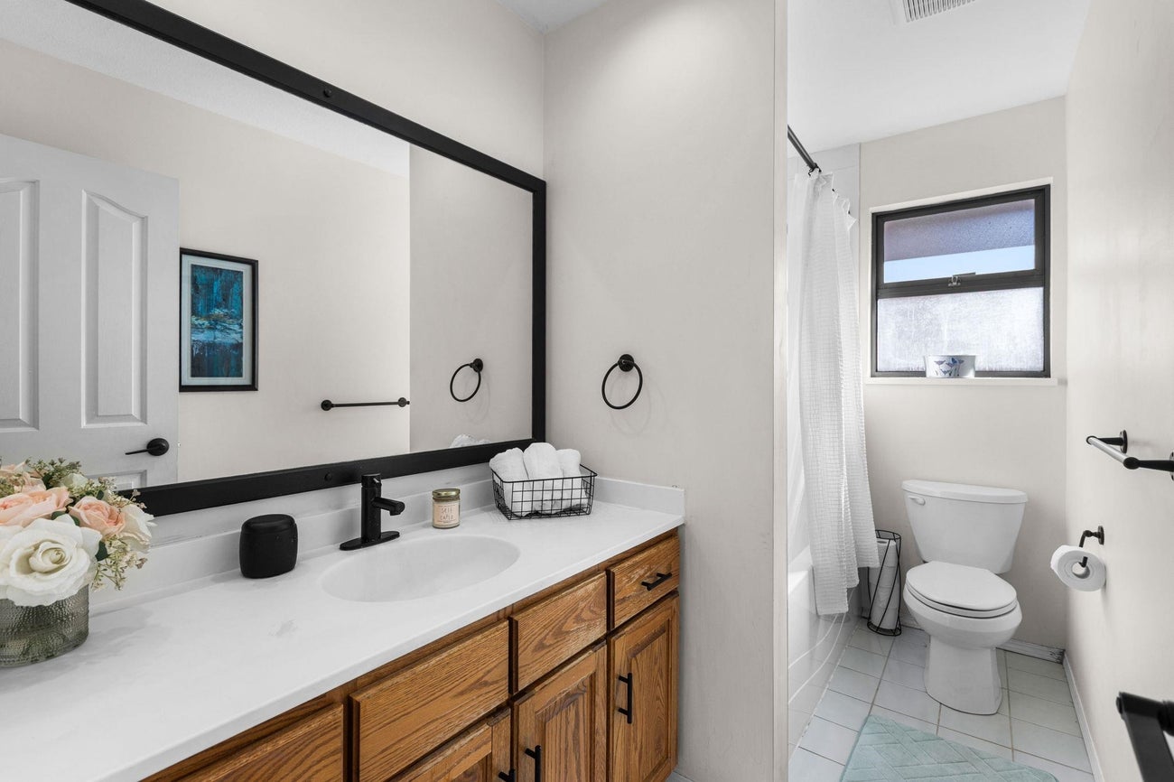 7127 Halifax Street - Sperling-Duthie Single Family Residence for Sale, 5 Bedrooms (R3165675)# - 22 7127 Halifax Street - Sperling-Duthie Single Family Residence for Sale, 5 Bedrooms (R3165675)# - 22