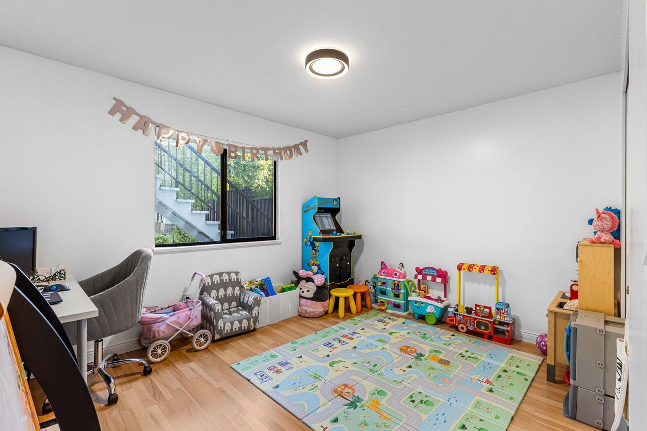 7127 Halifax Street - Sperling-Duthie Single Family Residence for Sale, 5 Bedrooms (R3165675)# - 31 7127 Halifax Street - Sperling-Duthie Single Family Residence for Sale, 5 Bedrooms (R3165675)# - 31