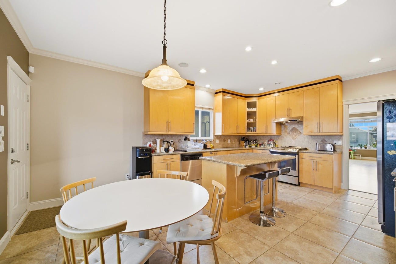 6549 Dunnedin Street - Sperling-Duthie Single Family Residence for Sale, 6 Bedrooms (R3167841)# - 15 6549 Dunnedin Street - Sperling-Duthie Single Family Residence for Sale, 6 Bedrooms (R3167841)# - 15