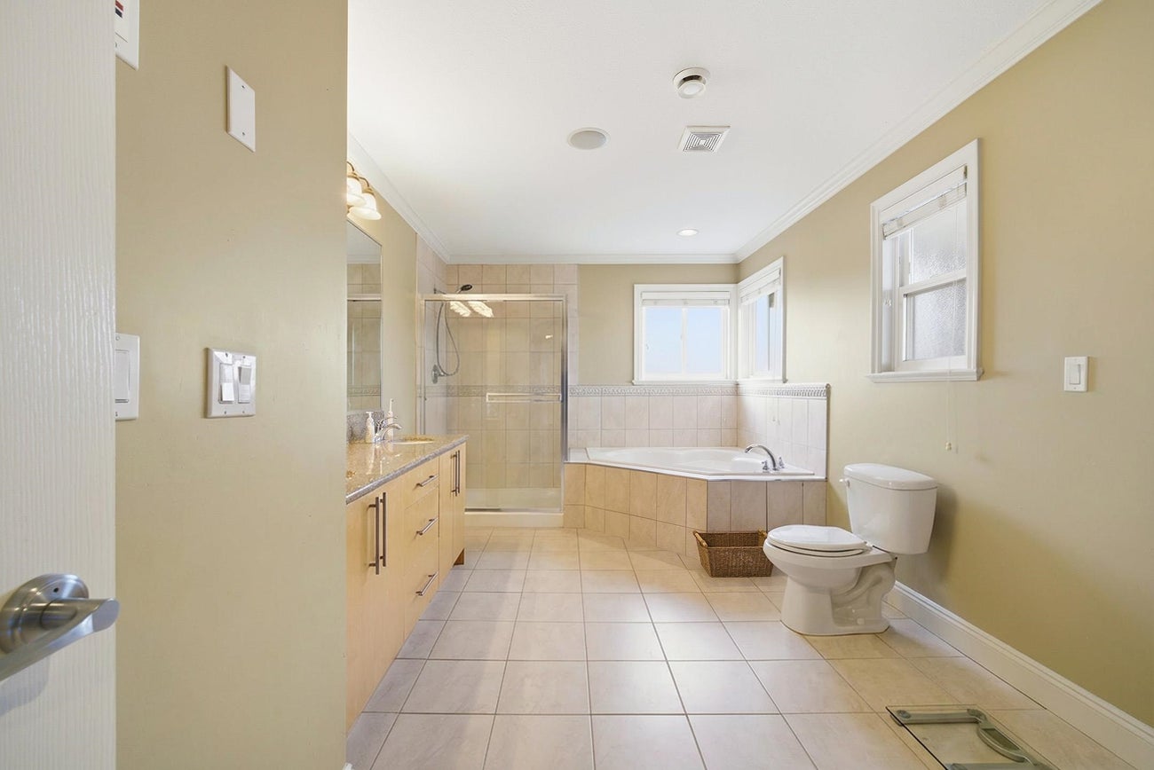 6549 Dunnedin Street - Sperling-Duthie Single Family Residence for Sale, 6 Bedrooms (R3167841)# - 23 6549 Dunnedin Street - Sperling-Duthie Single Family Residence for Sale, 6 Bedrooms (R3167841)# - 23