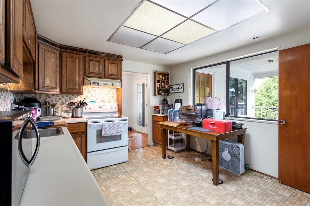 711 N Morrison Avenue - Coquitlam West Single Family Residence for Sale, 4 Bedrooms (R3168316)# - 7