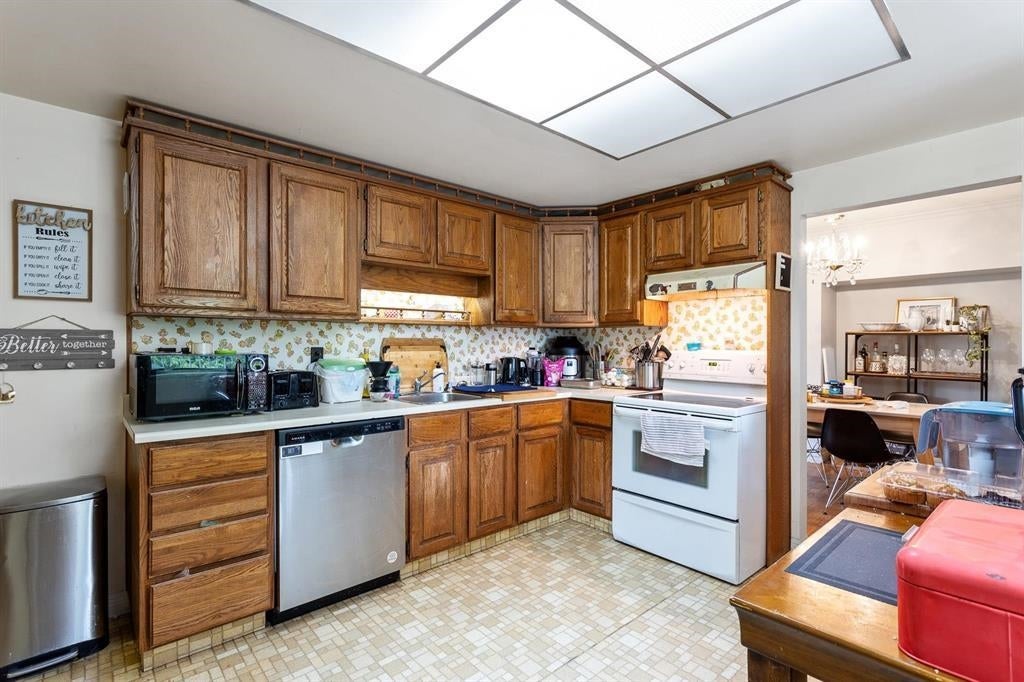 711 N Morrison Avenue - Coquitlam West Single Family Residence for Sale, 4 Bedrooms (R3168316)# - 8
