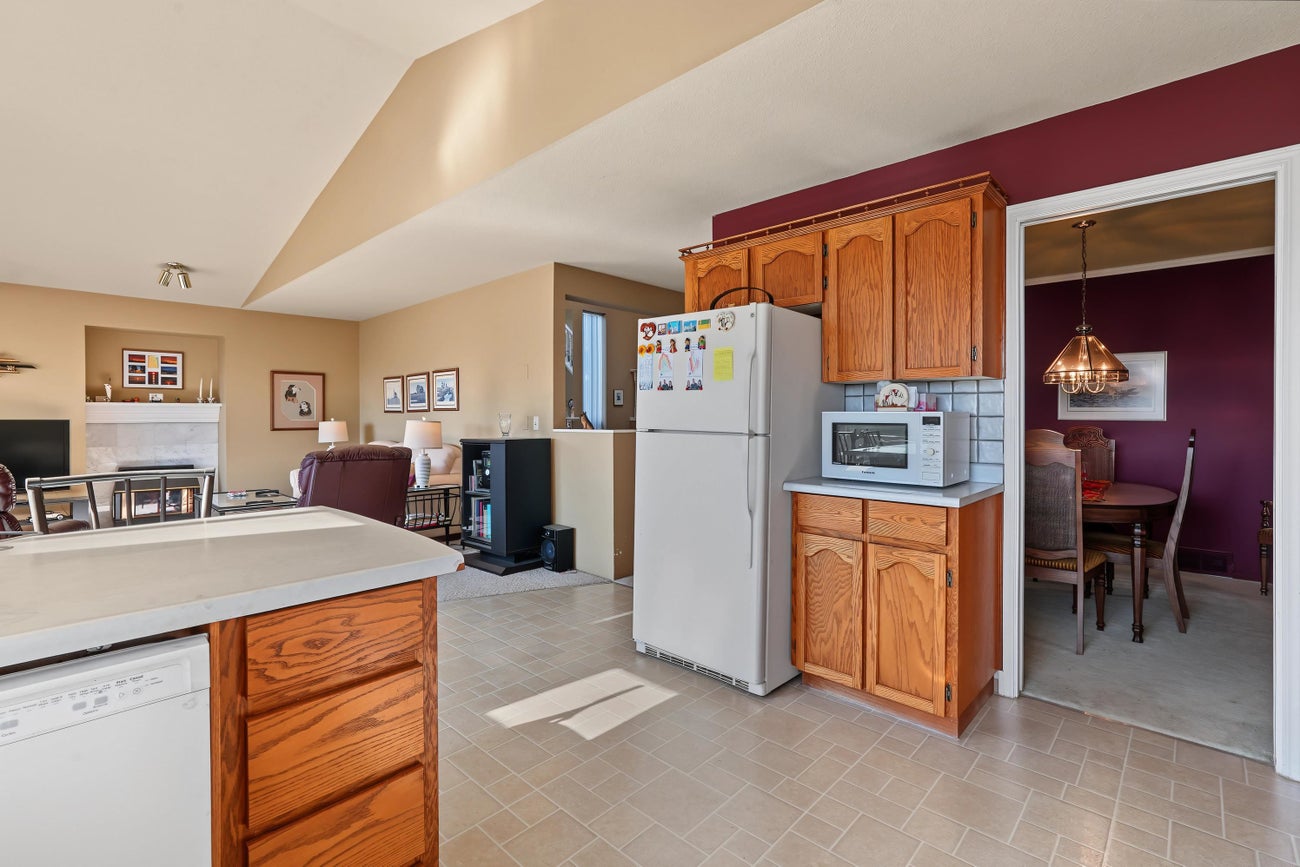 2740 Westlake Drive - Coquitlam East Single Family Residence for Sale, 3 Bedrooms (R3168536)# - 10