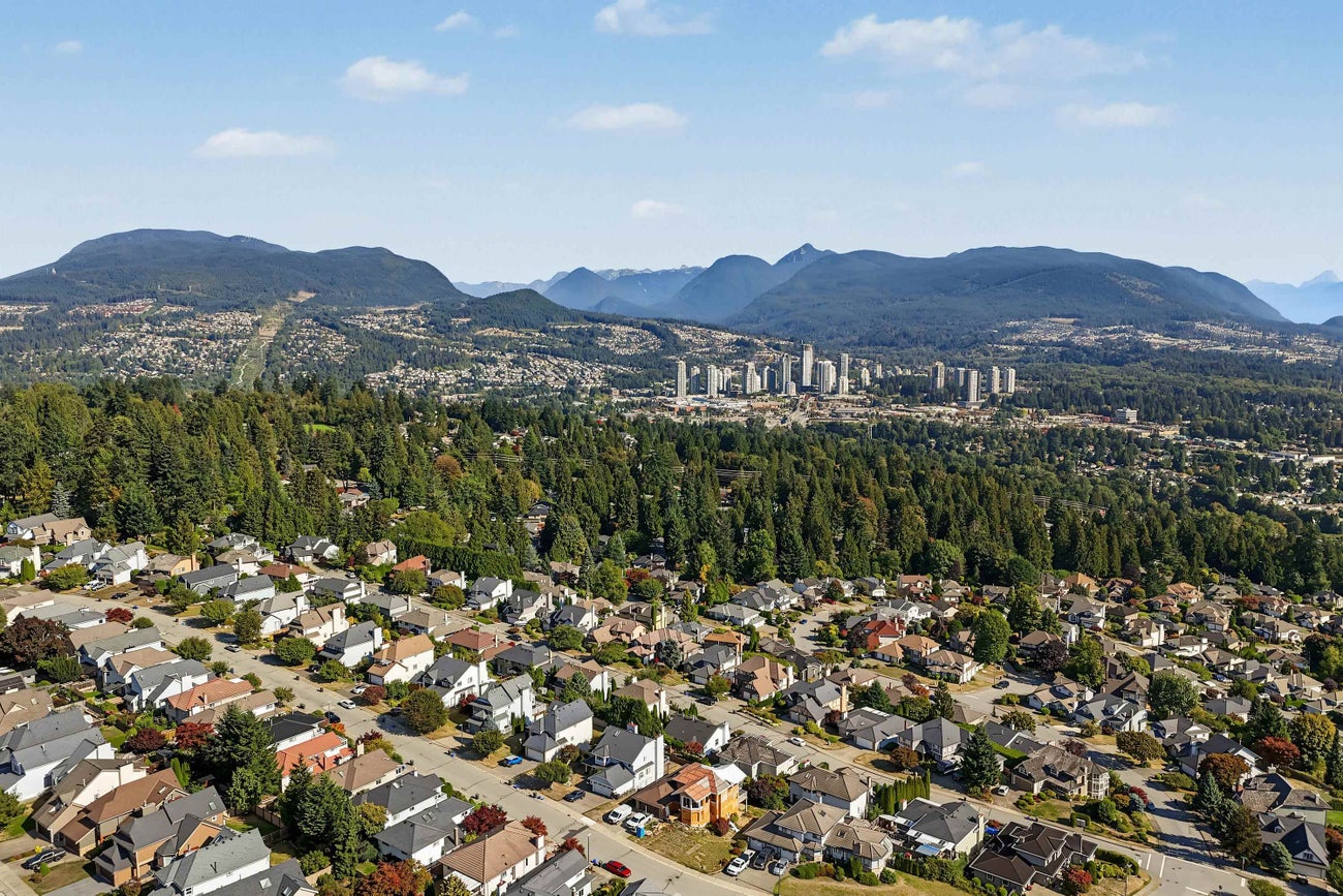 2740 Westlake Drive - Coquitlam East Single Family Residence for Sale, 3 Bedrooms (R3168536)# - 32