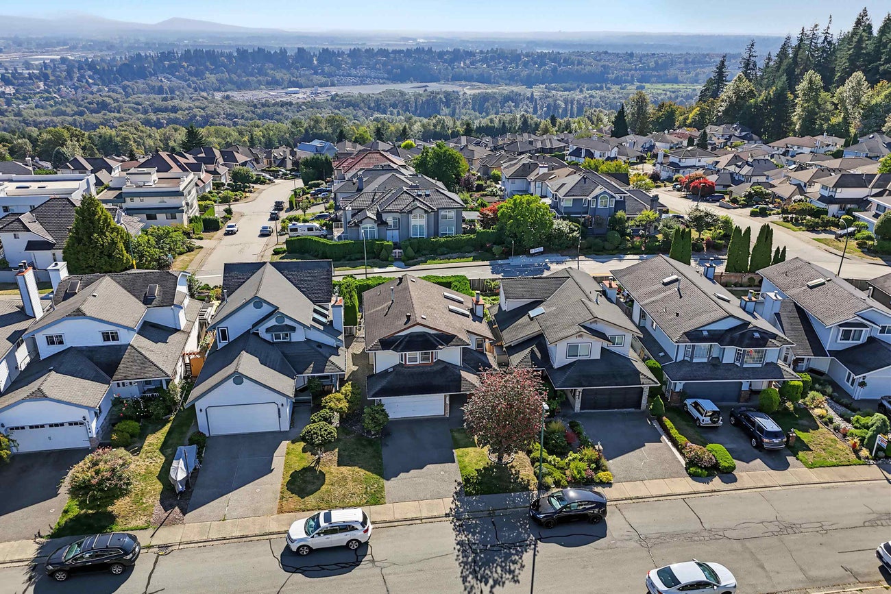 2740 Westlake Drive - Coquitlam East Single Family Residence for Sale, 3 Bedrooms (R3168536)# - 4