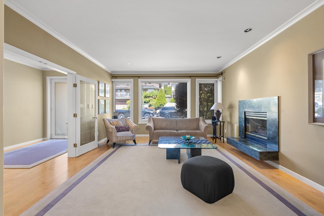 2249 Sicamous Avenue - Coquitlam East Single Family Residence for Sale, 8 Bedrooms (R3168824)# - 6