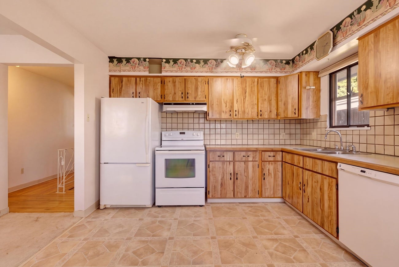 1110 Cottonwood Avenue - Central Coquitlam Single Family Residence for Sale, 3 Bedrooms (R3168951)# - 23 1110 Cottonwood Avenue - Central Coquitlam Single Family Residence for Sale, 3 Bedrooms (R3168951)# - 23