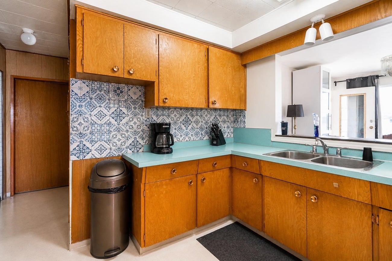 1303 Johnson Street - Canyon Springs Single Family Residence for Sale, 5 Bedrooms (R3169068)# - 16