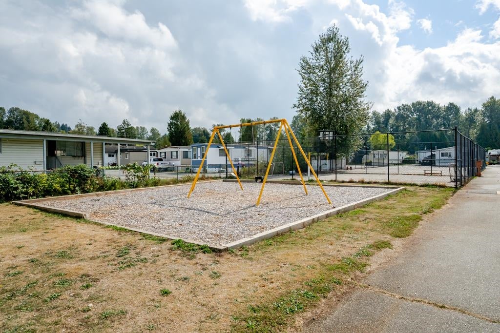 305 - 201 Cayer Street - Maillardville Manufactured Home for Sale, 2 Bedrooms (R3169781)# - 35