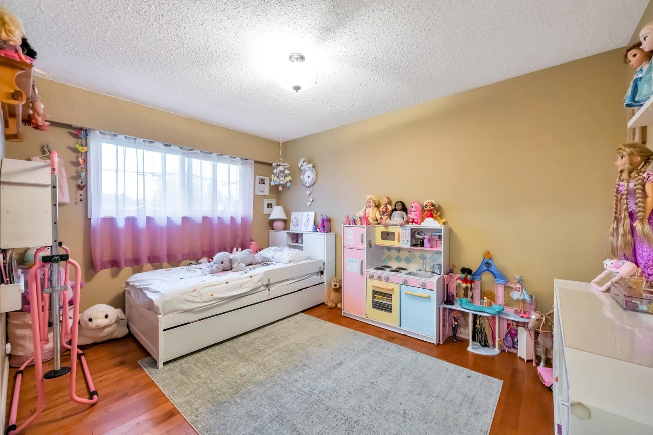 1605 Cornell Avenue - Central Coquitlam Single Family Residence for Sale, 5 Bedrooms (R3170652)# - 25