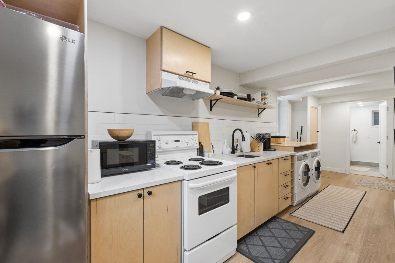 3964 Dundas Street - Vancouver Heights Single Family Residence for Sale, 4 Bedrooms (R3170892)# - 29