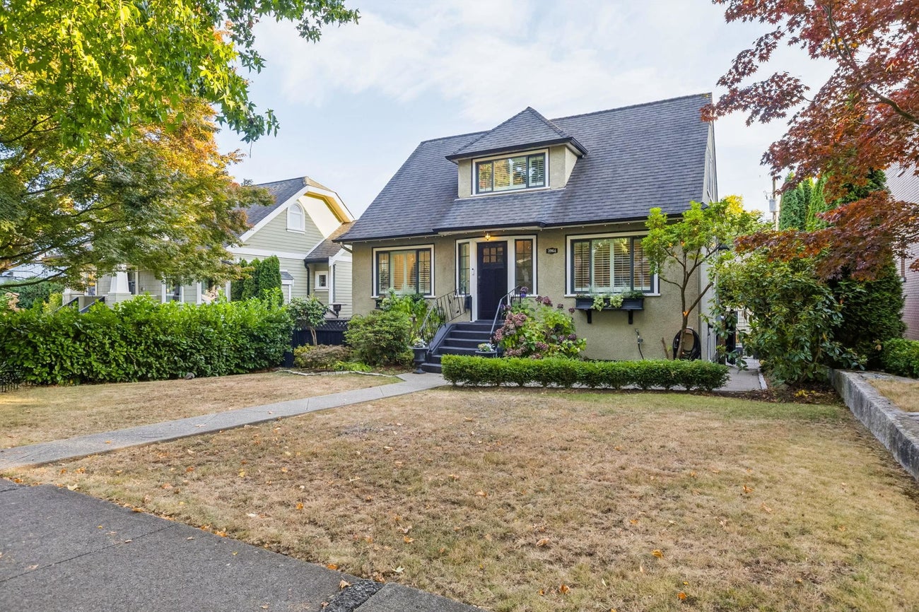 3964 Dundas Street - Vancouver Heights Single Family Residence for Sale, 4 Bedrooms (R3170892)# - 2