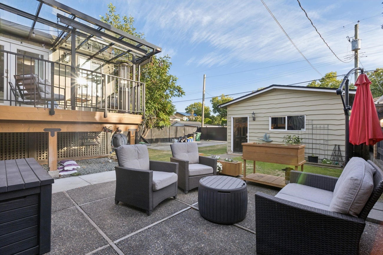 3964 Dundas Street - Vancouver Heights Single Family Residence for Sale, 4 Bedrooms (R3170892)# - 35