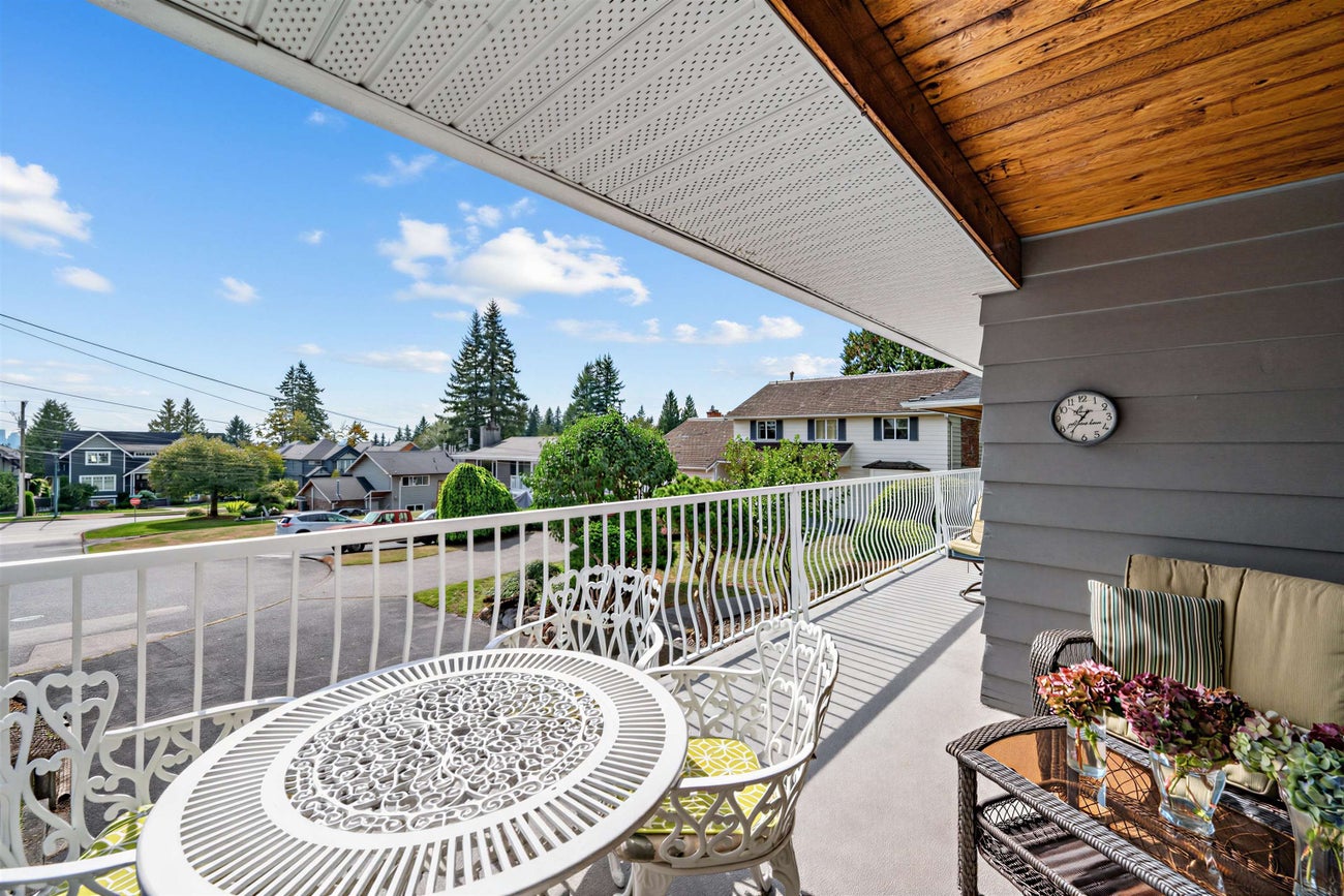 524 Lyn Court - Central Coquitlam Single Family Residence for Sale, 4 Bedrooms (R3172603)# - 12
