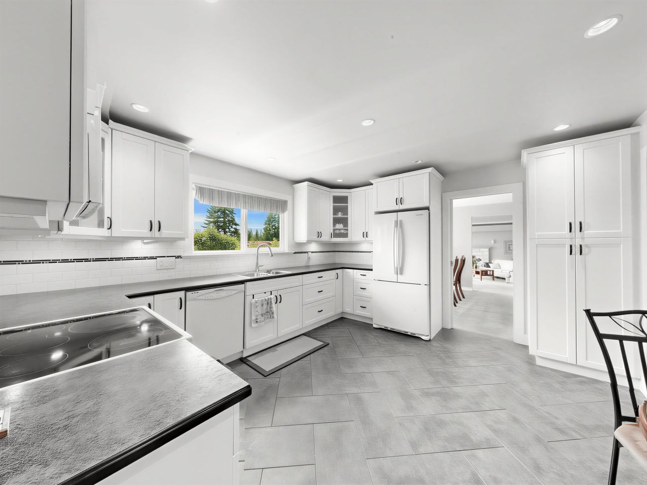 524 Lyn Court - Central Coquitlam Single Family Residence for Sale, 4 Bedrooms (R3172603)# - 9