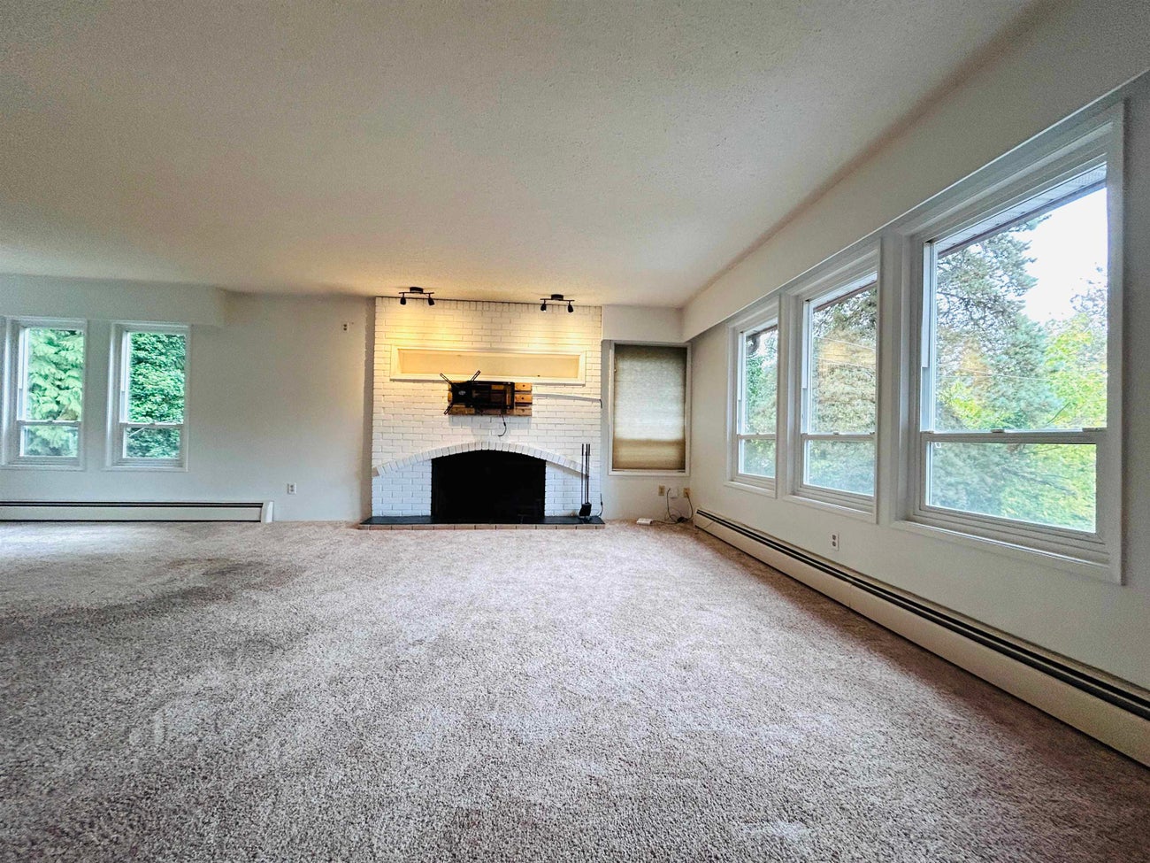 1404 Winslow Avenue - Central Coquitlam Single Family Residence for Sale, 4 Bedrooms (R3173120)# - 4