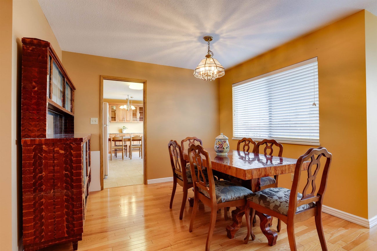 468 Cariboo Crescent - Coquitlam East Single Family Residence for Sale, 3 Bedrooms (R3174736)# - 12