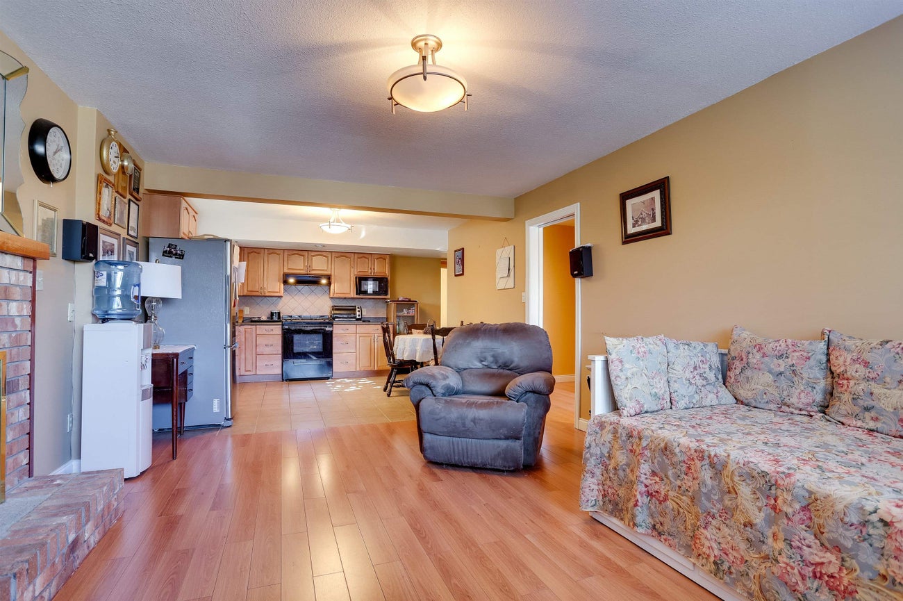 468 Cariboo Crescent - Coquitlam East Single Family Residence for Sale, 3 Bedrooms (R3174736)# - 23