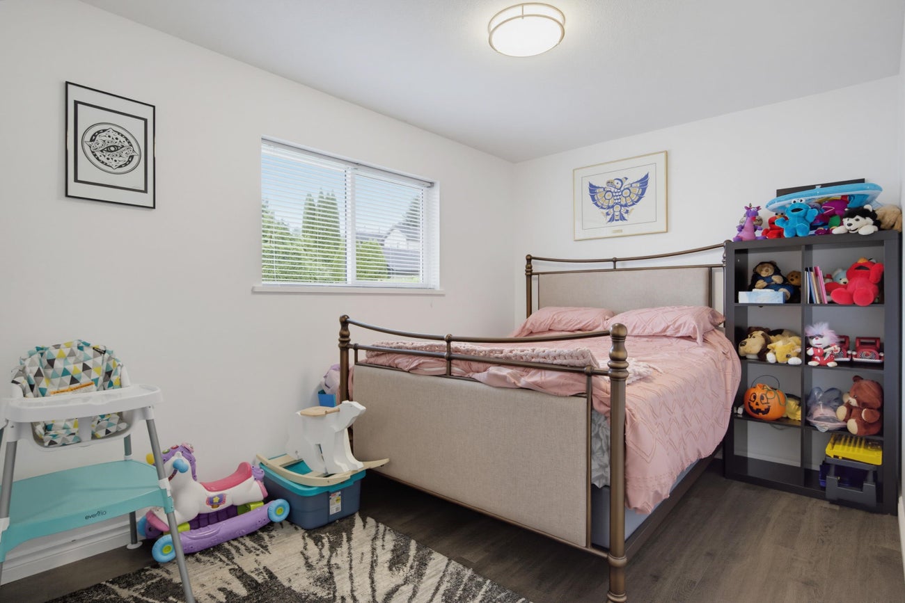 306 Marmont Street - Maillardville Single Family Residence for Sale, 8 Bedrooms (R3174821)# - 19