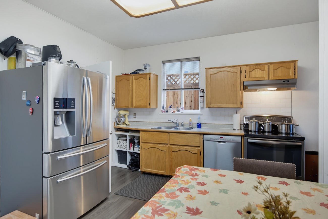 306 Marmont Street - Maillardville Single Family Residence for Sale, 8 Bedrooms (R3174821)# - 26