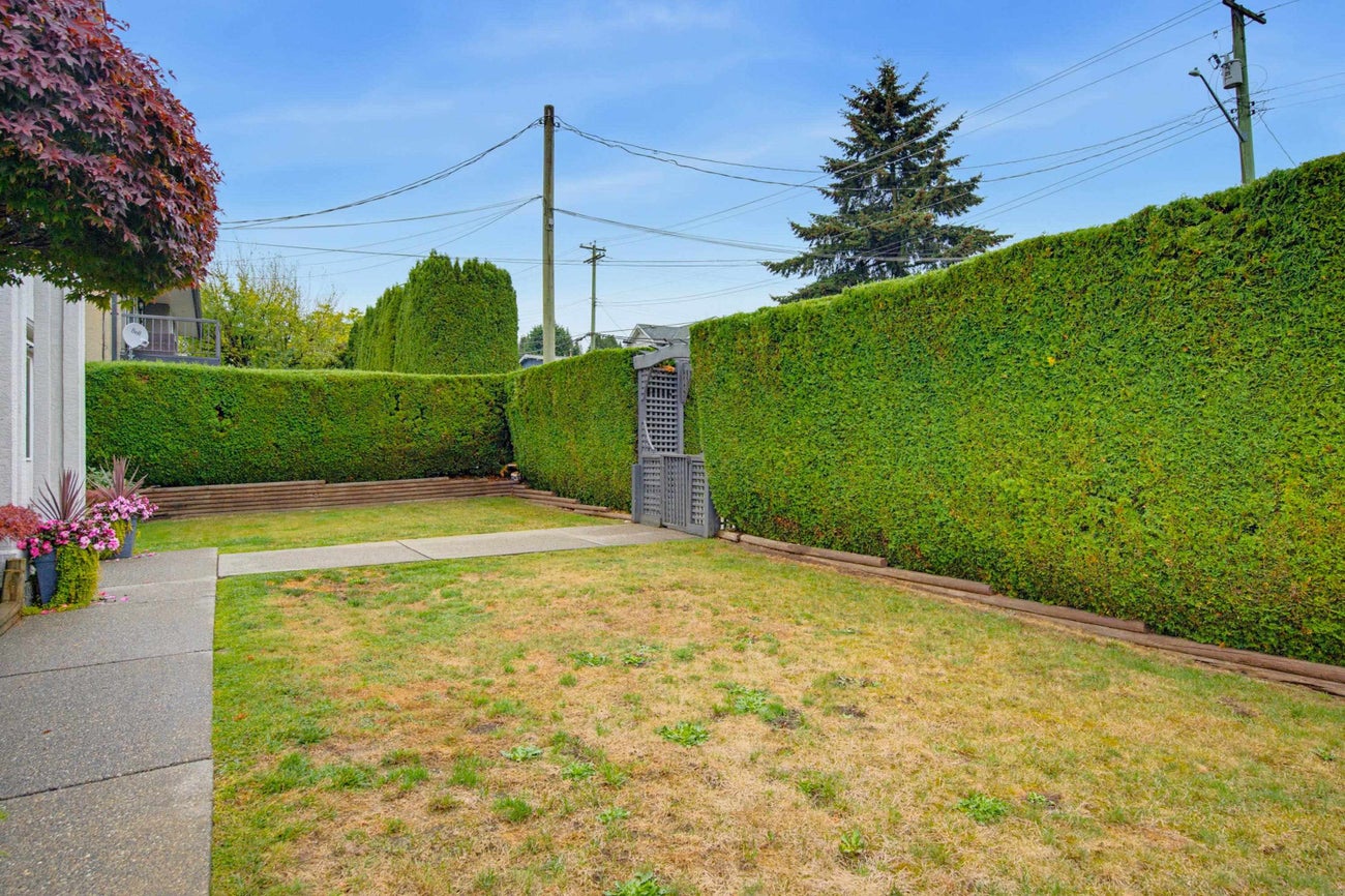 306 Marmont Street - Maillardville Single Family Residence for Sale, 8 Bedrooms (R3174821)# - 3