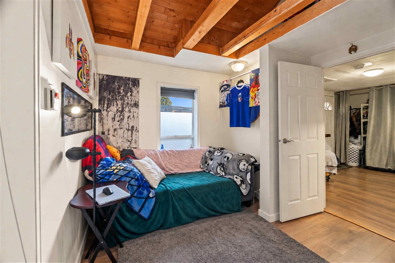 1004 Delestre Avenue - Maillardville Single Family Residence for Sale, 2 Bedrooms (R3174913)# - 12 1004 Delestre Avenue - Maillardville Single Family Residence for Sale, 2 Bedrooms (R3174913)# - 12