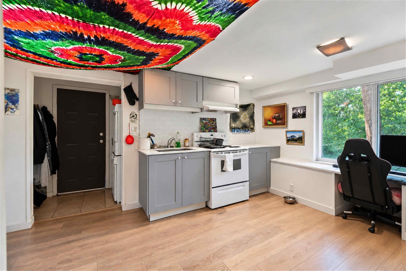 1004 Delestre Avenue - Maillardville Single Family Residence for Sale, 2 Bedrooms (R3174913)# - 19 1004 Delestre Avenue - Maillardville Single Family Residence for Sale, 2 Bedrooms (R3174913)# - 19
