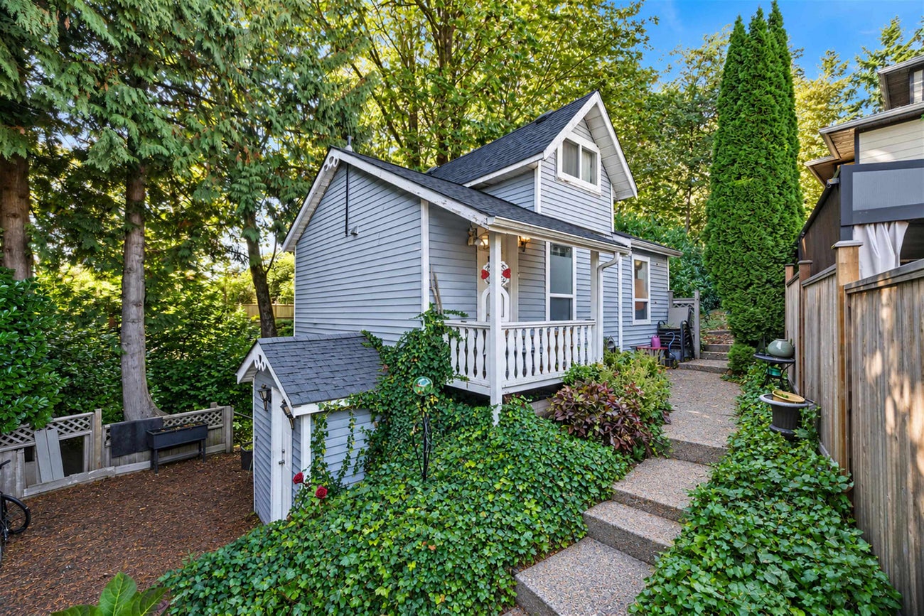 1004 Delestre Avenue - Maillardville Single Family Residence for Sale, 2 Bedrooms (R3174913)# - 1 1004 Delestre Avenue - Maillardville Single Family Residence for Sale, 2 Bedrooms (R3174913)# - 1
