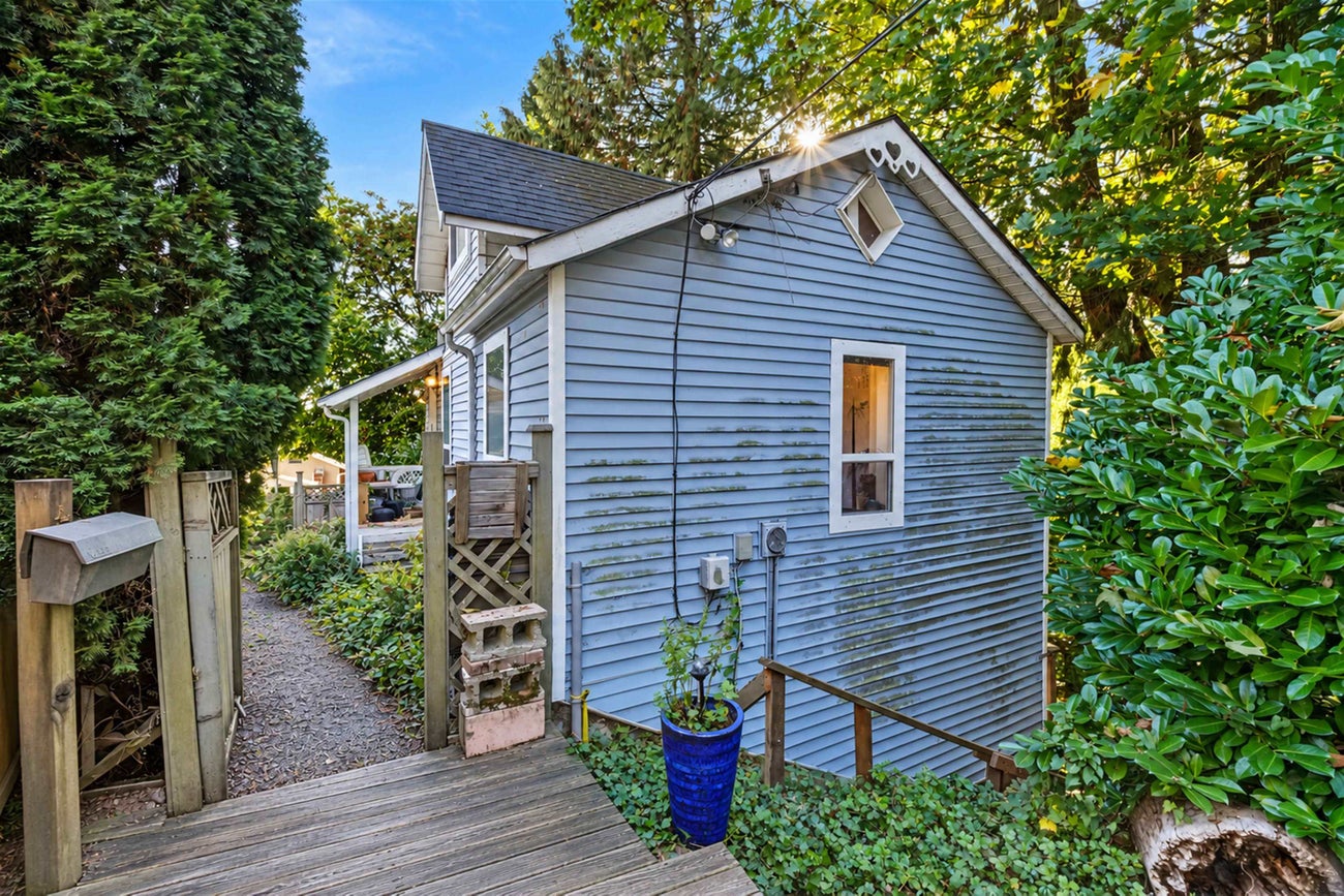1004 Delestre Avenue - Maillardville Single Family Residence for Sale, 2 Bedrooms (R3174913)# - 25 1004 Delestre Avenue - Maillardville Single Family Residence for Sale, 2 Bedrooms (R3174913)# - 25