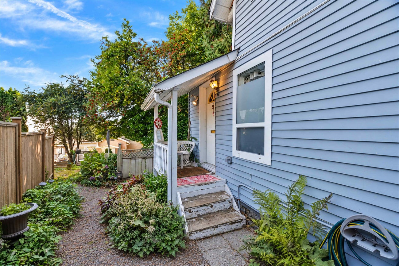 1004 Delestre Avenue - Maillardville Single Family Residence for Sale, 2 Bedrooms (R3174913)# - 2 1004 Delestre Avenue - Maillardville Single Family Residence for Sale, 2 Bedrooms (R3174913)# - 2