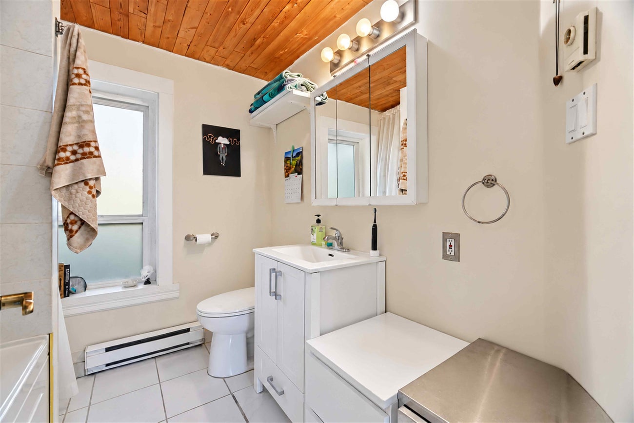 1004 Delestre Avenue - Maillardville Single Family Residence for Sale, 2 Bedrooms (R3174913)# - 9 1004 Delestre Avenue - Maillardville Single Family Residence for Sale, 2 Bedrooms (R3174913)# - 9