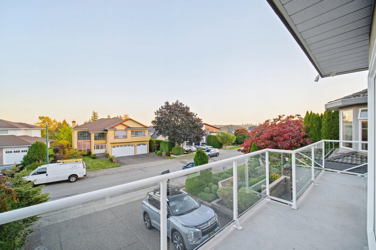 2260 Sicamous Avenue - Coquitlam East Single Family Residence for Sale, 6 Bedrooms (R3175732)# - 34