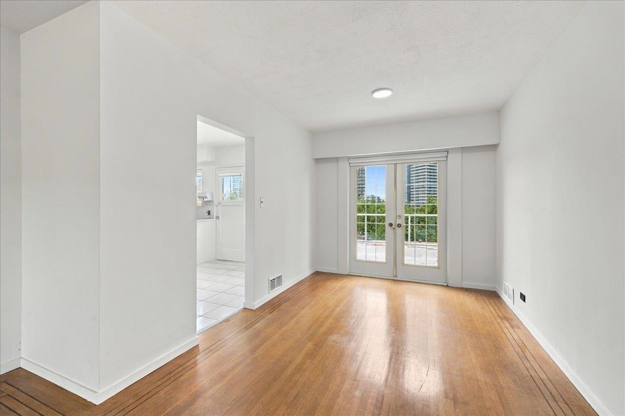 4656 Brentlawn Drive - Brentwood Park Single Family Residence for Sale, 5 Bedrooms (R3175845)# - 11 4656 Brentlawn Drive - Brentwood Park Single Family Residence for Sale, 5 Bedrooms (R3175845)# - 11