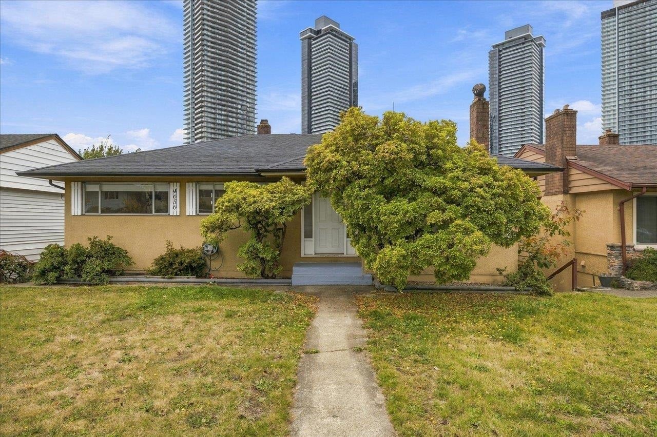 4656 Brentlawn Drive - Brentwood Park Single Family Residence for Sale, 5 Bedrooms (R3175845)# - 1 4656 Brentlawn Drive - Brentwood Park Single Family Residence for Sale, 5 Bedrooms (R3175845)# - 1