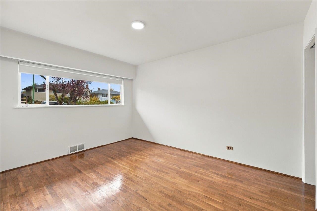 4656 Brentlawn Drive - Brentwood Park Single Family Residence for Sale, 5 Bedrooms (R3175845)# - 23 4656 Brentlawn Drive - Brentwood Park Single Family Residence for Sale, 5 Bedrooms (R3175845)# - 23