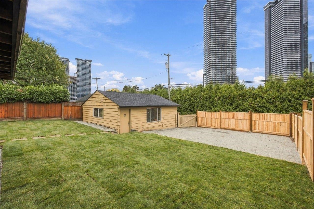 4656 Brentlawn Drive - Brentwood Park Single Family Residence for Sale, 5 Bedrooms (R3175845)# - 30 4656 Brentlawn Drive - Brentwood Park Single Family Residence for Sale, 5 Bedrooms (R3175845)# - 30