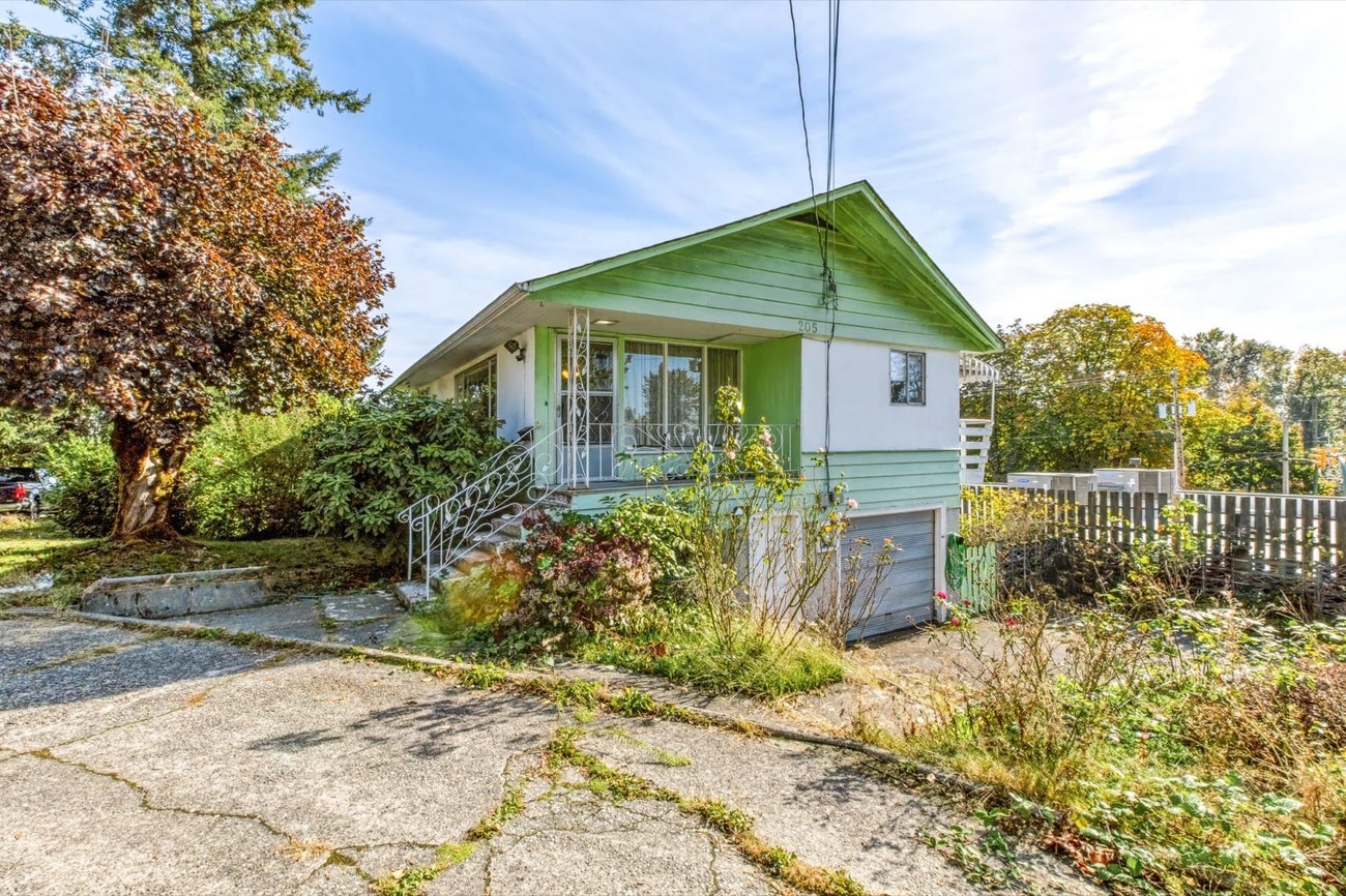205 Nelson Street - Maillardville Single Family Residence for Sale, 3 Bedrooms (R3176095)# - 1