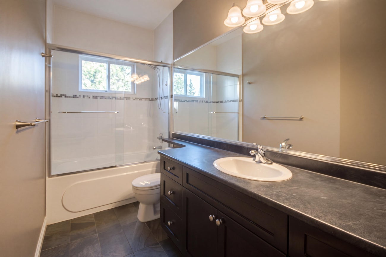 213 Bernatchey Street - Coquitlam West Single Family Residence for Sale, 7 Bedrooms (R3176352)# - 25 213 Bernatchey Street - Coquitlam West Single Family Residence for Sale, 7 Bedrooms (R3176352)# - 25