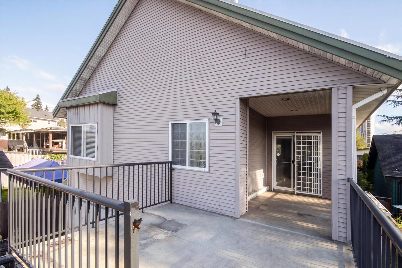 213 Bernatchey Street - Coquitlam West Single Family Residence for Sale, 7 Bedrooms (R3176352)# - 37 213 Bernatchey Street - Coquitlam West Single Family Residence for Sale, 7 Bedrooms (R3176352)# - 37