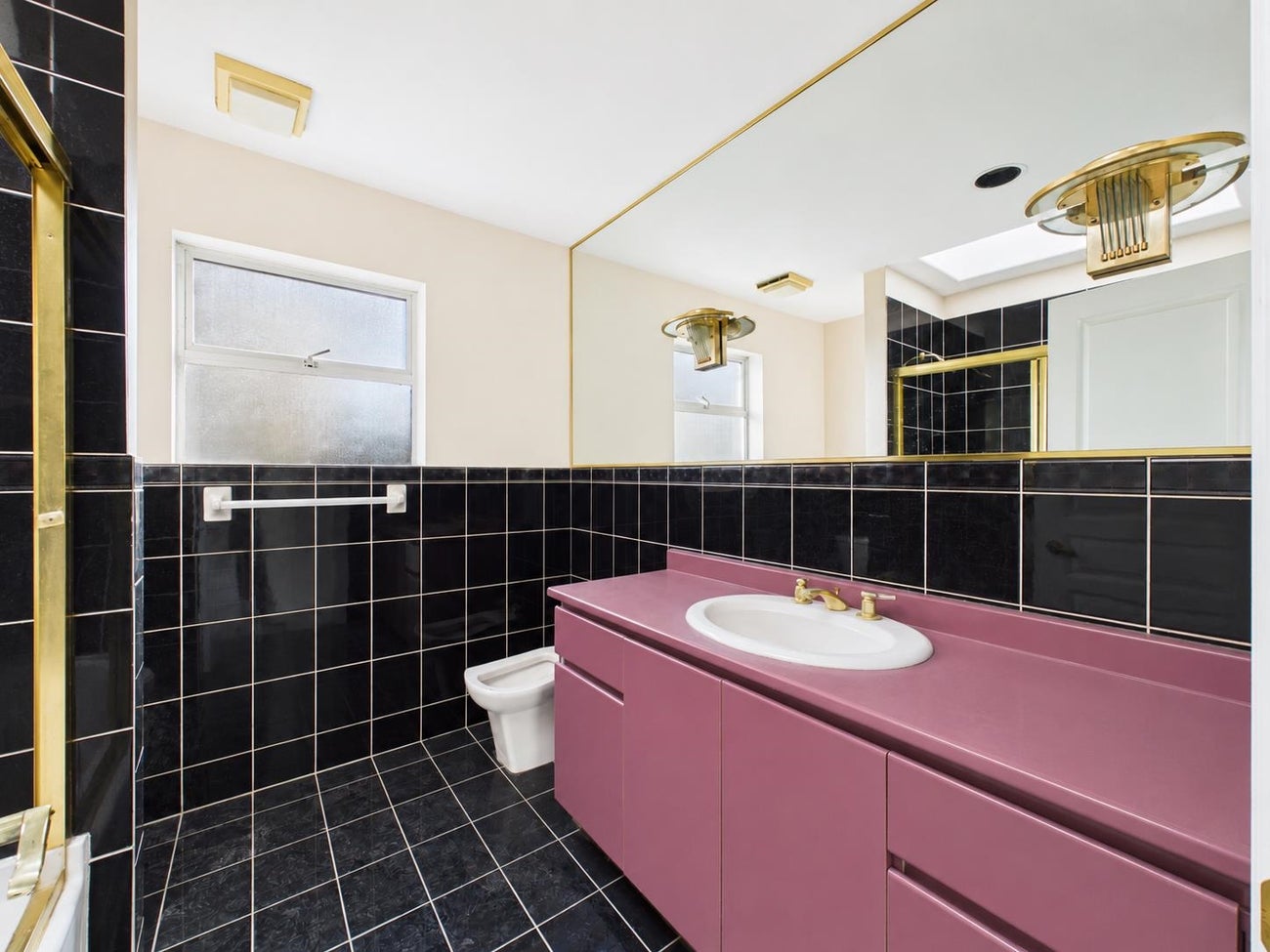 825 Everett Crescent - Sperling-Duthie Single Family Residence for Sale, 9 Bedrooms (R3176713)# - 18 825 Everett Crescent - Sperling-Duthie Single Family Residence for Sale, 9 Bedrooms (R3176713)# - 18