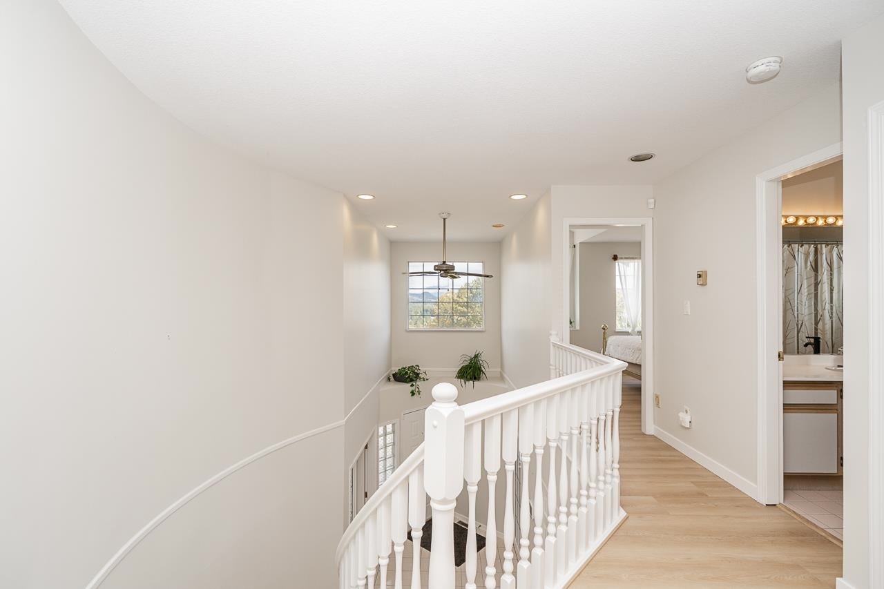 2917 Kalamalka Drive - Coquitlam East Single Family Residence for Sale, 5 Bedrooms (R3177276)# - 20