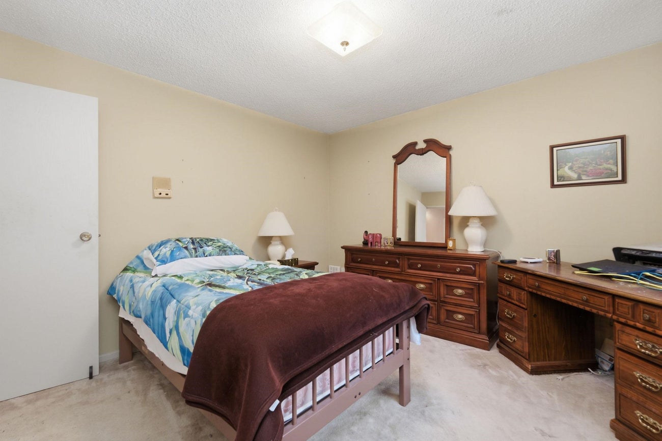 8285 Burnlake Drive - Government Road Single Family Residence for Sale, 3 Bedrooms (R3177925)# - 13