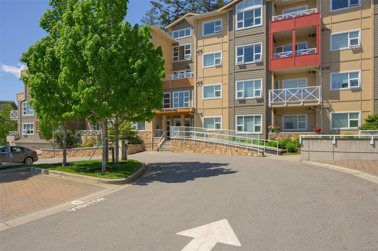 404 1900 Watkiss Way - VR Hospital Condo Apartment for sale, 2 Bedrooms (930883) #33
