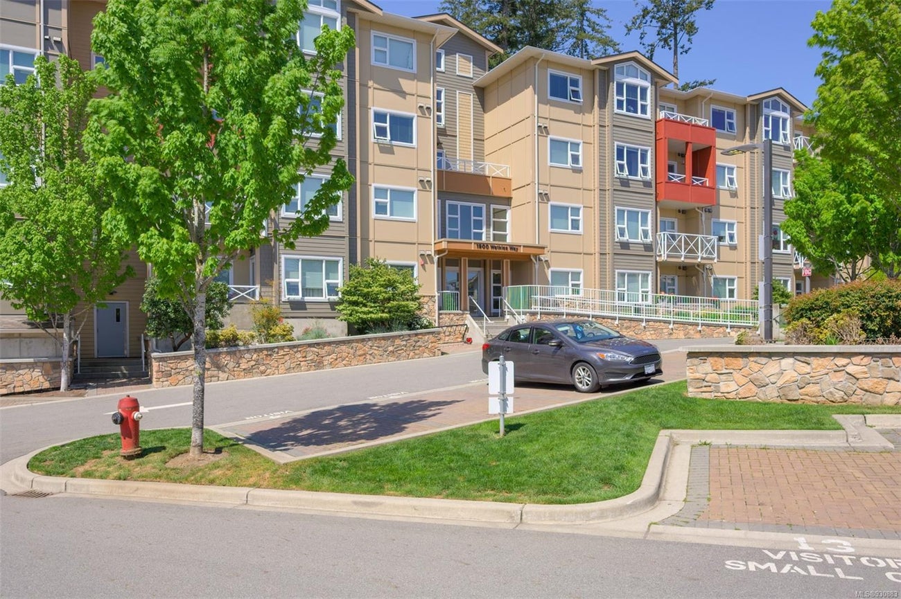 404 1900 Watkiss Way - VR Hospital Condo Apartment for sale, 2 Bedrooms (930883) #35