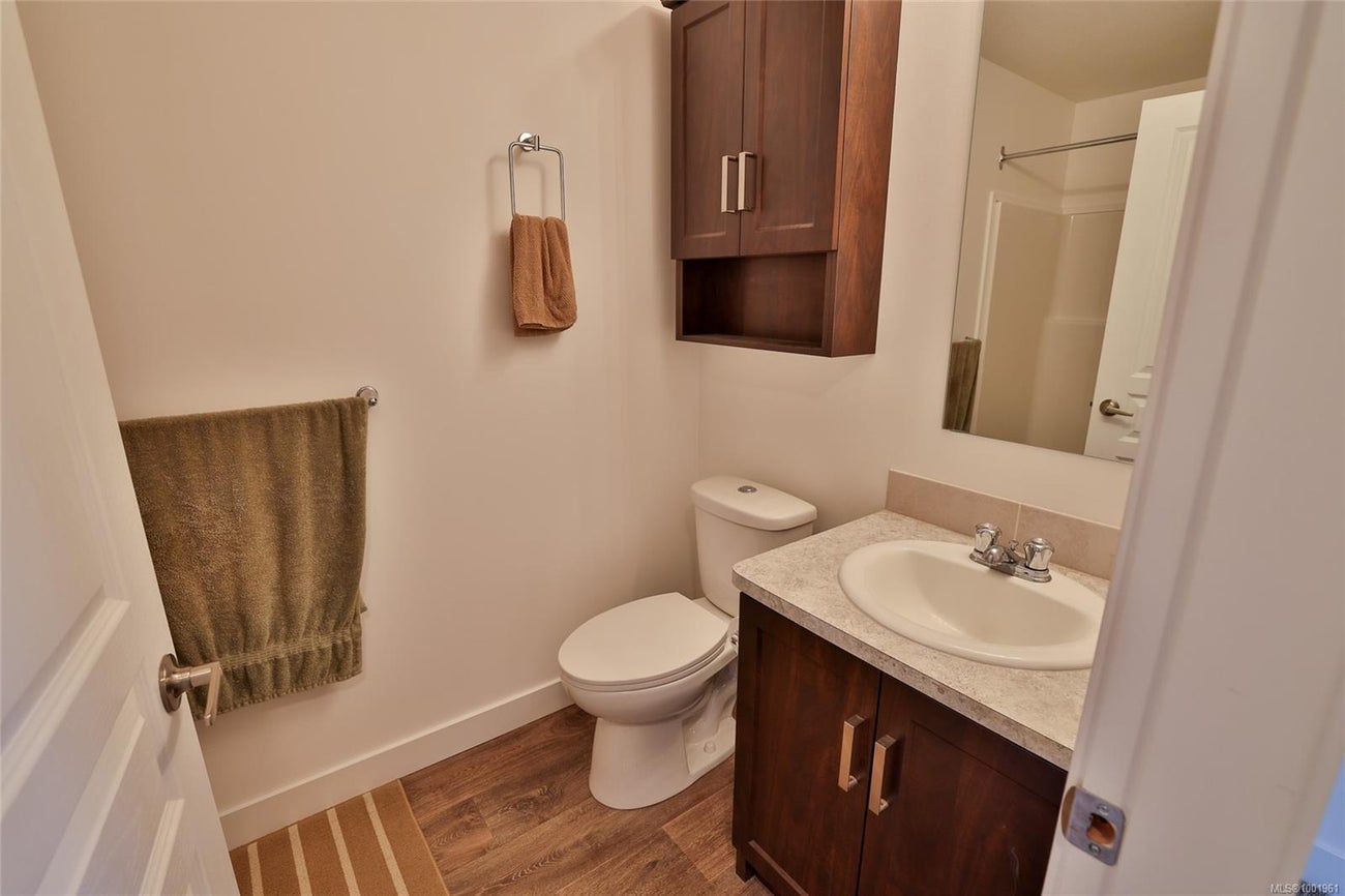 570 Venture Pl - NI Port McNeill Single Family Residence for Sale, 2 Bedrooms (1001961) #10