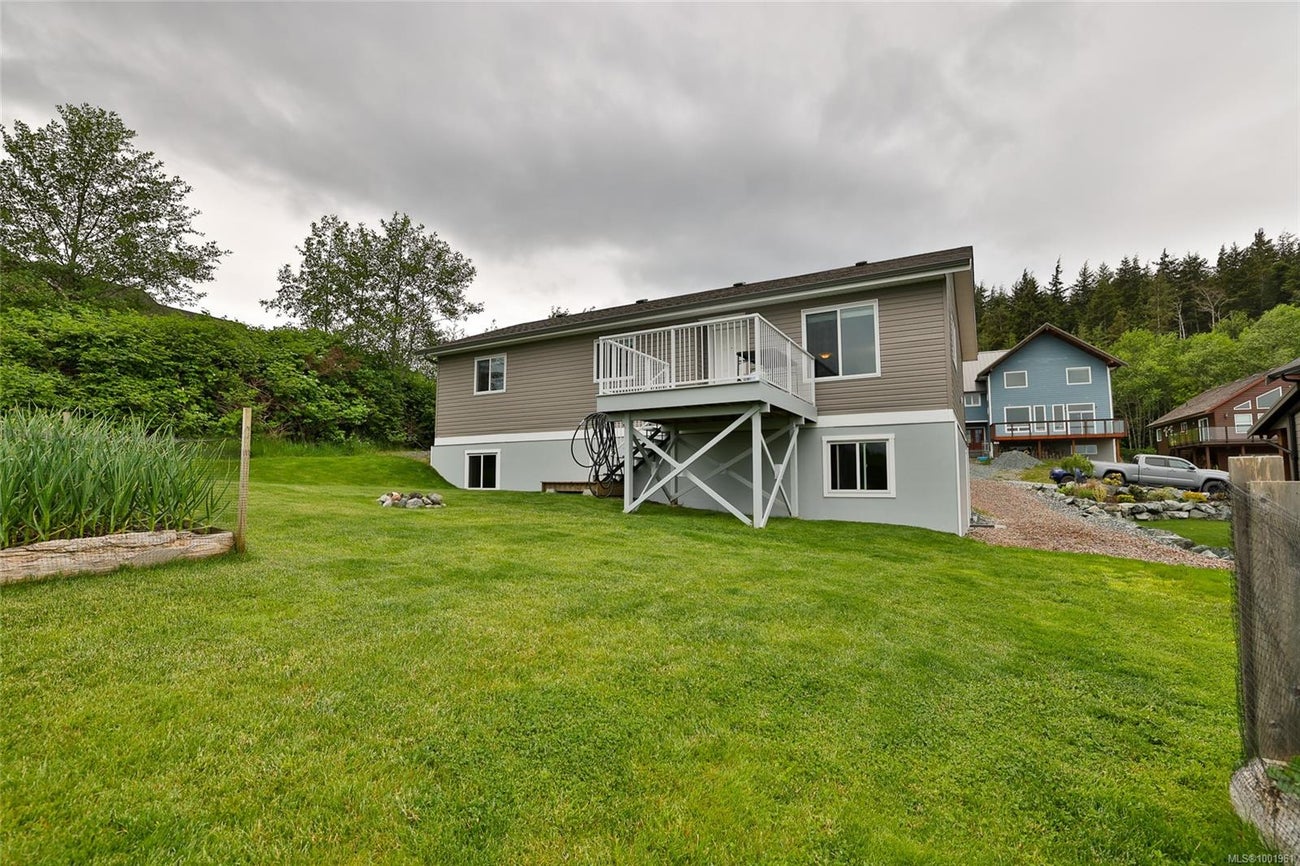 570 Venture Pl - NI Port McNeill Single Family Residence for Sale, 2 Bedrooms (1001961) #17