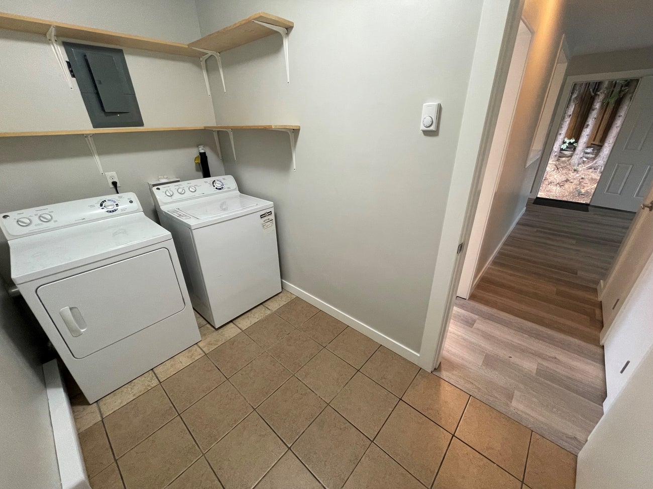 #3, 781 - 7th Avenue, Campbell River - CR Campbell River Central Single Family Residence for Sale, 1 Bedroom # - 7