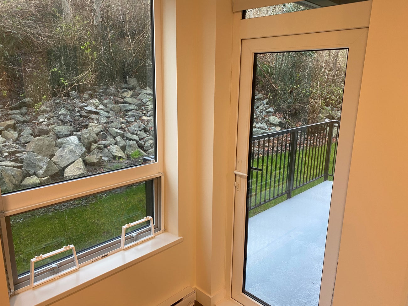 416 - 1430 S. Island Hwy - CR Willow Point Condo Apartment for Sale, 1 Bedroom  #6