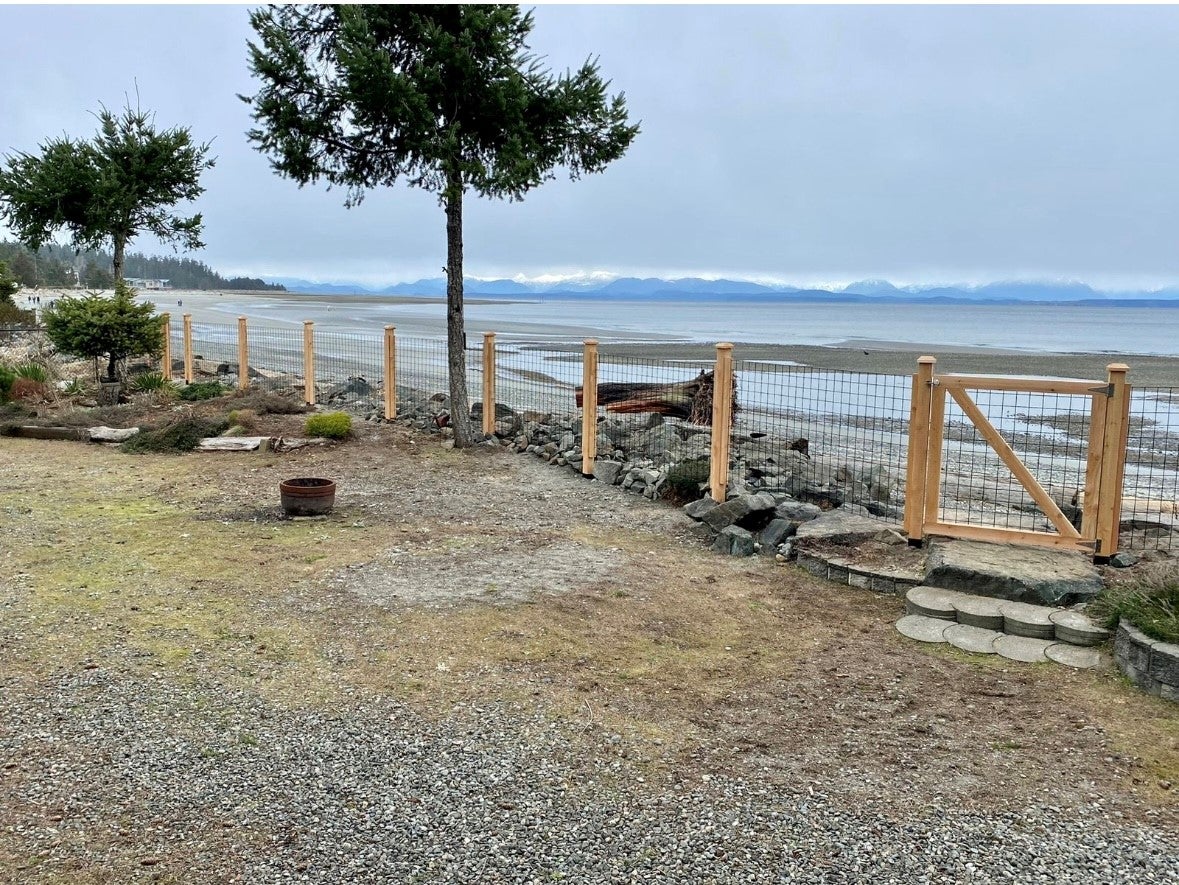 8880 Driftwood Road  - CR Campbell River South Single Family Detached for sale, 3 Bedrooms  #1